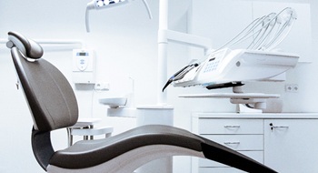 empty dental treatment room