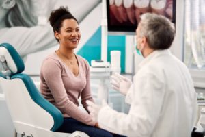 a patient visiting her cosmetic dentist